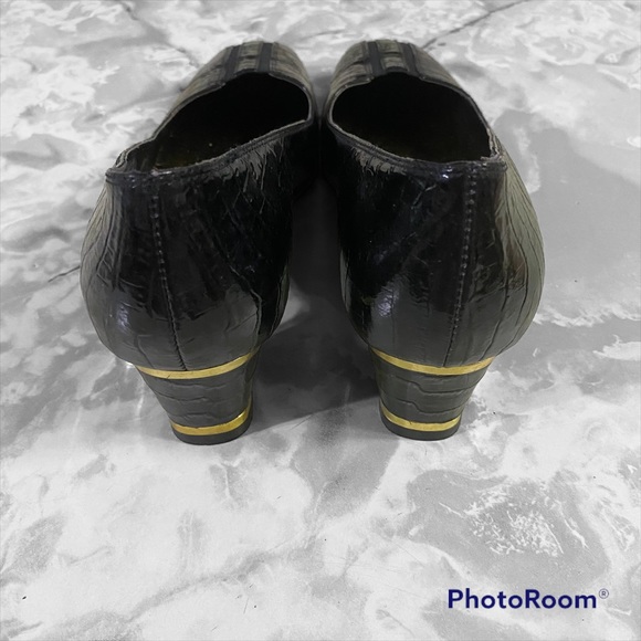 J. Renee Black Reptile Skin Patterned Shoes - Picture 3 of 9